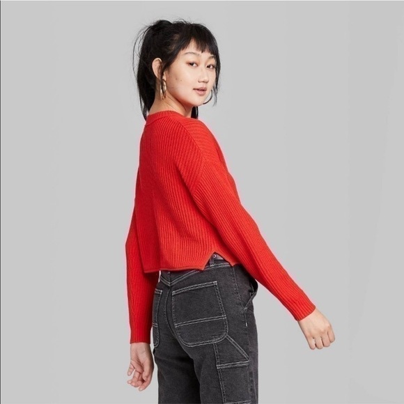 𝅺NWT  slightly cropped sweater - Picture 2 of 7